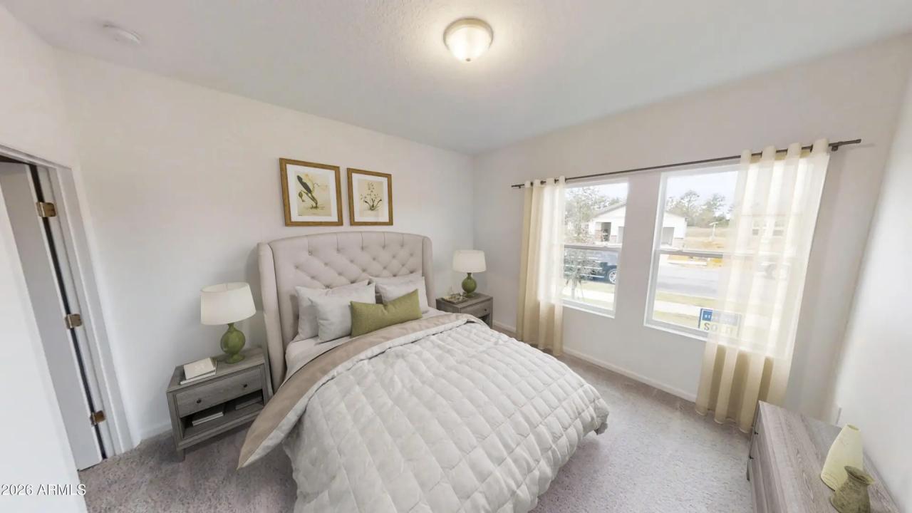 Real Estate Picture 43