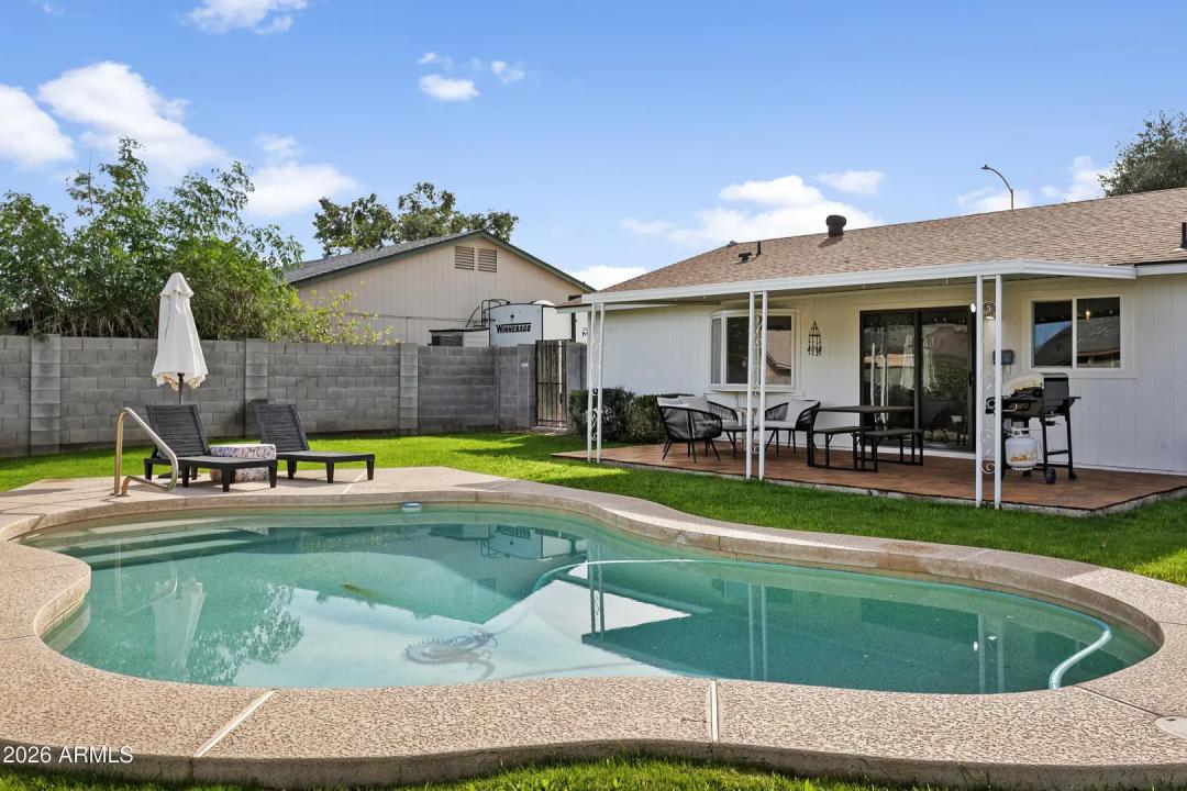 Real Estate Picture 1