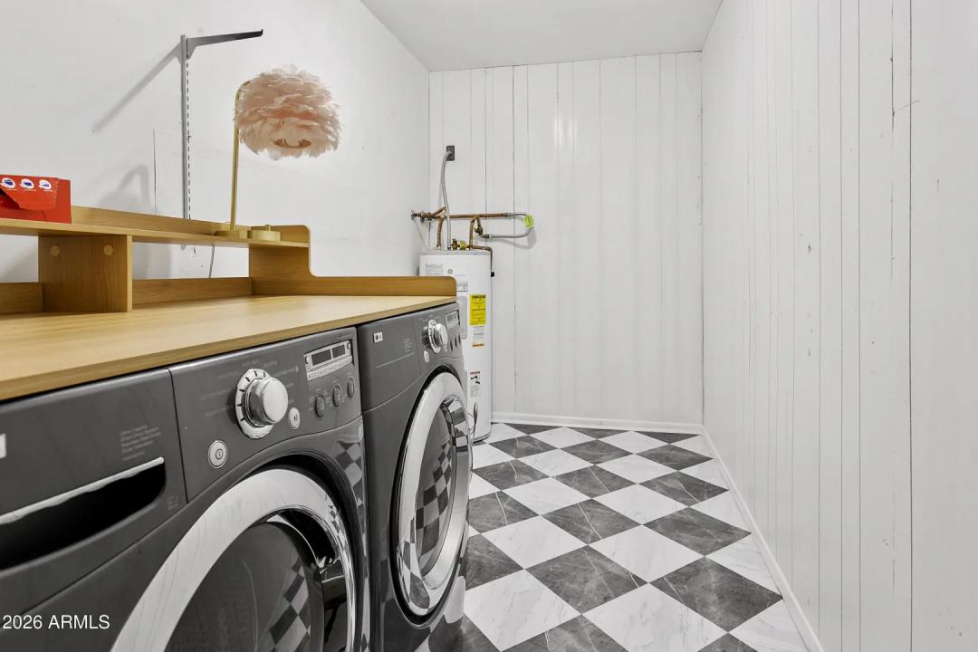 Real Estate Picture 17