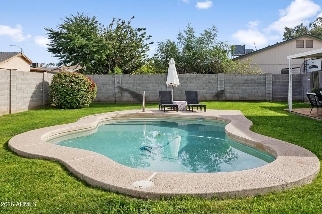 Real Estate Picture 18