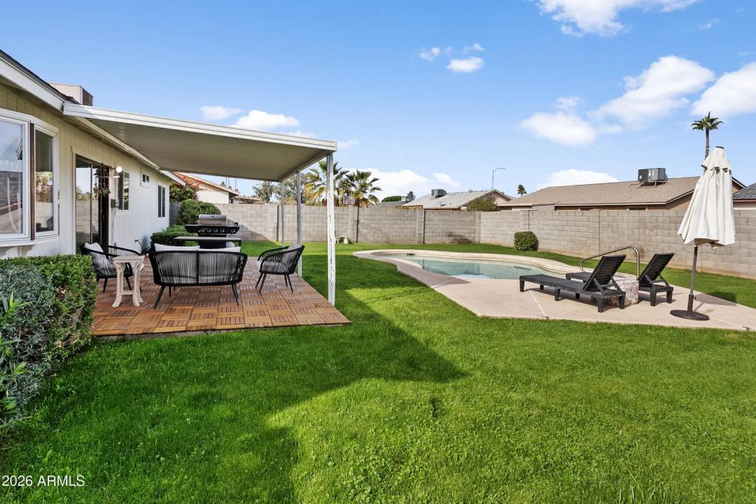 Real Estate Picture 19