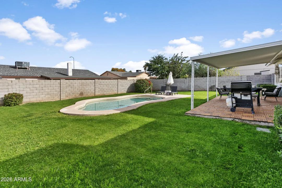 Real Estate Picture 20