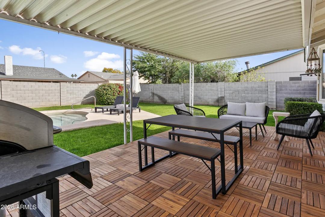 Real Estate Picture 21