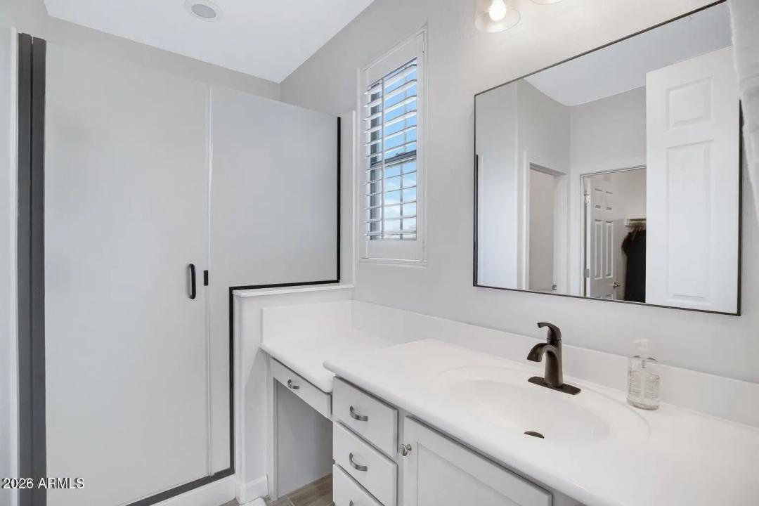 Real Estate Picture 18