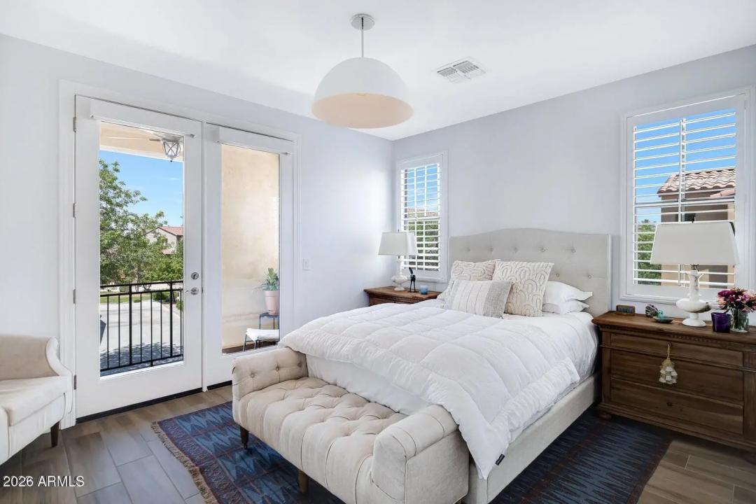 Real Estate Picture 16