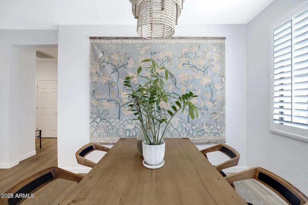 Real Estate Picture 14