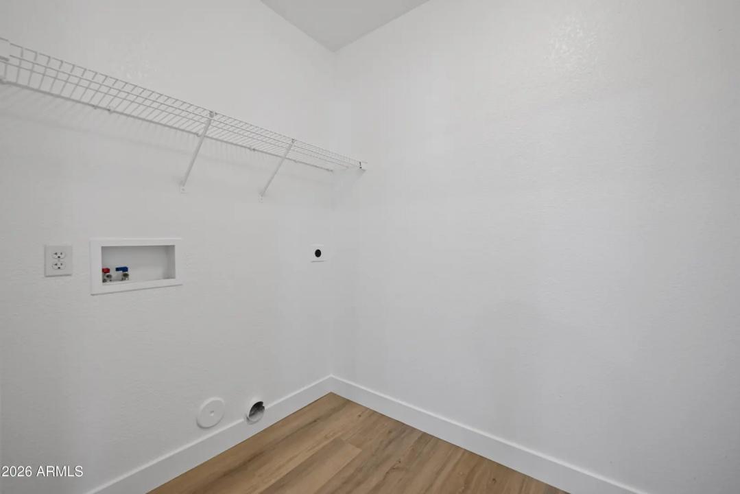 Real Estate Picture 9