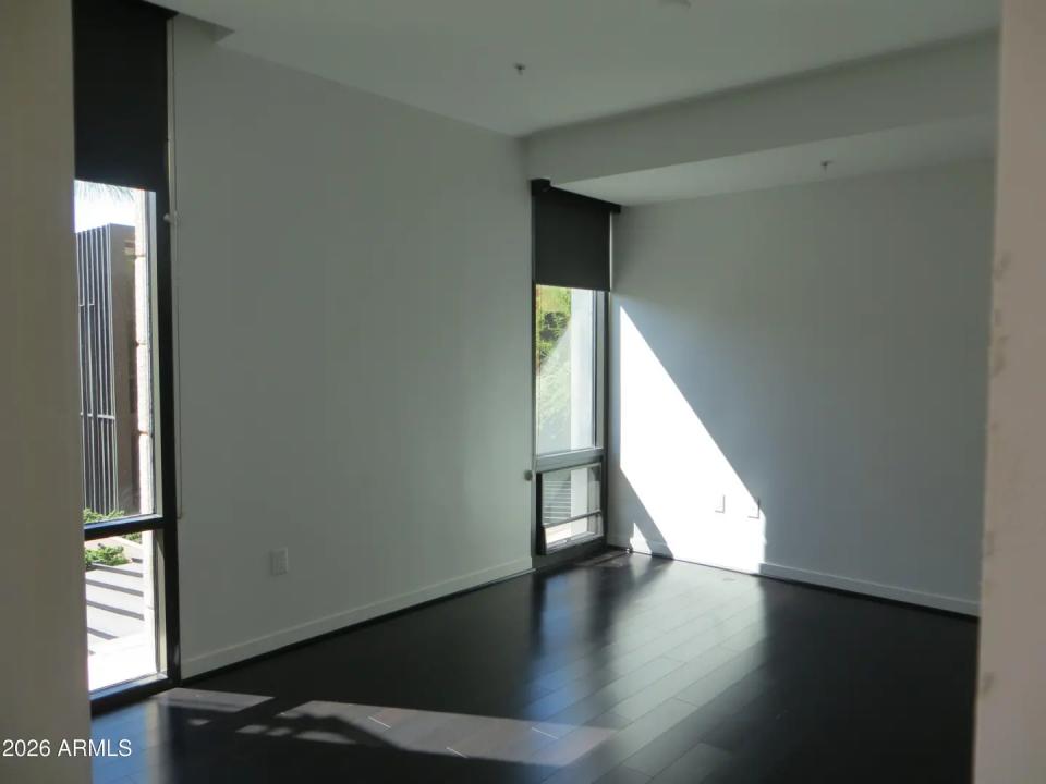 Real Estate Picture 10