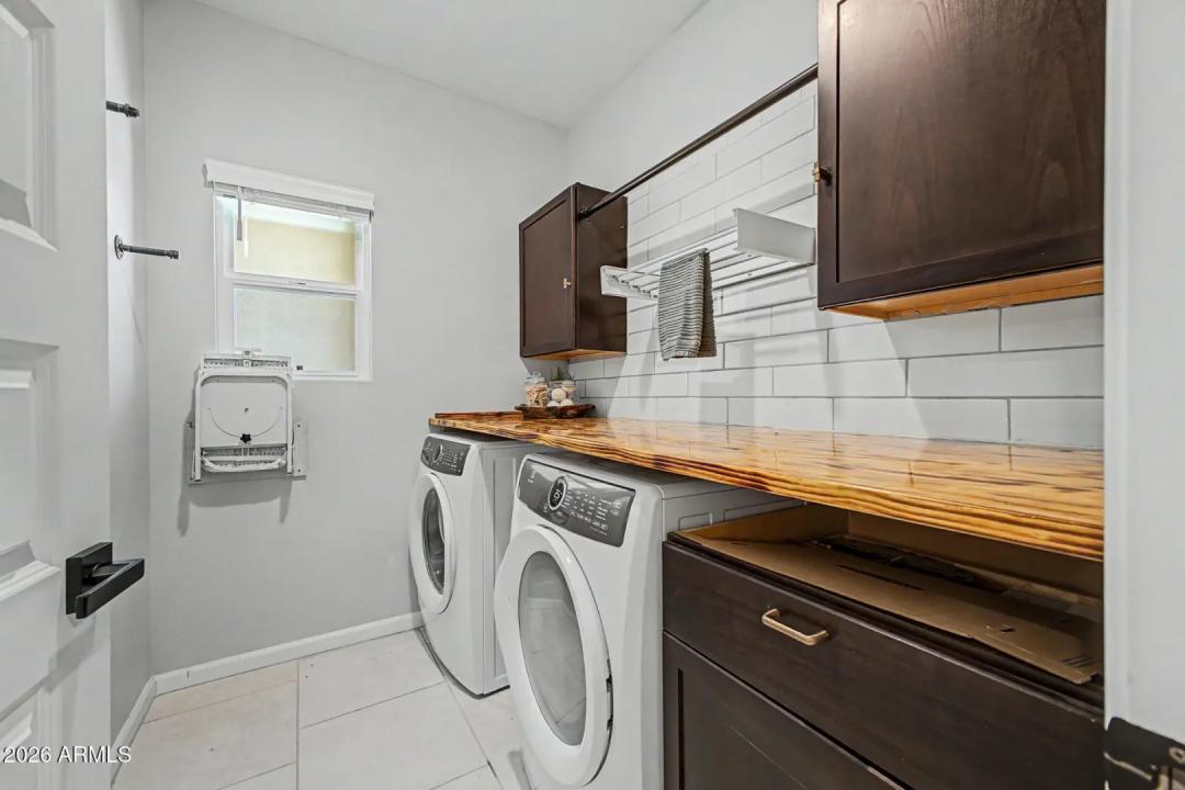 Real Estate Picture 20