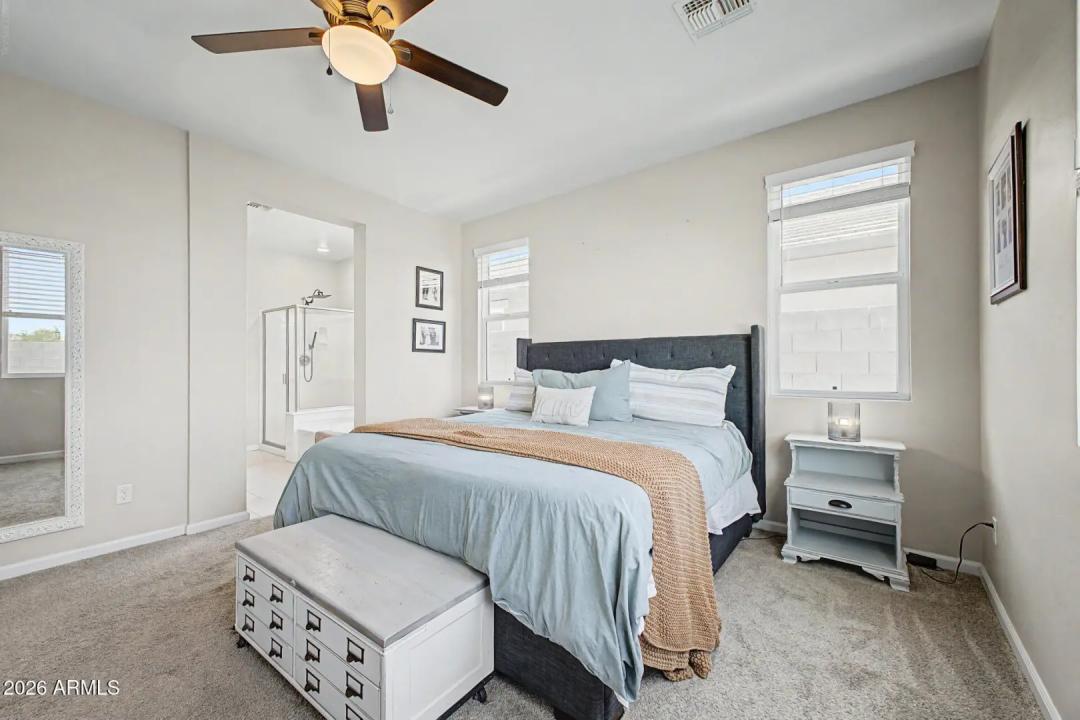 Real Estate Picture 12