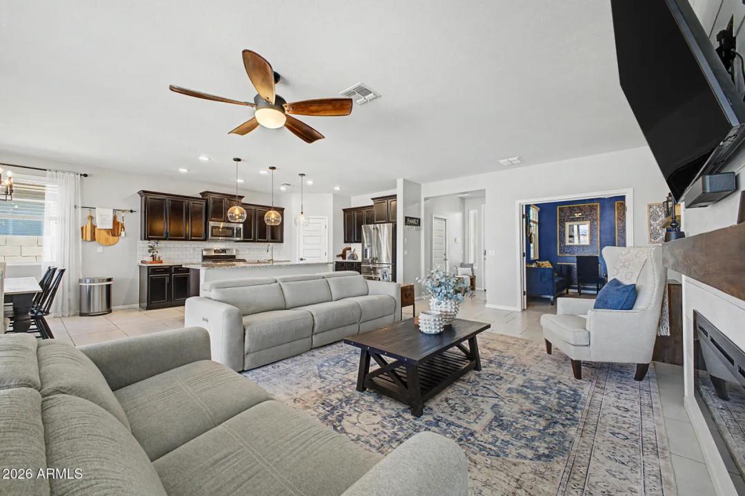 Real Estate Picture 2