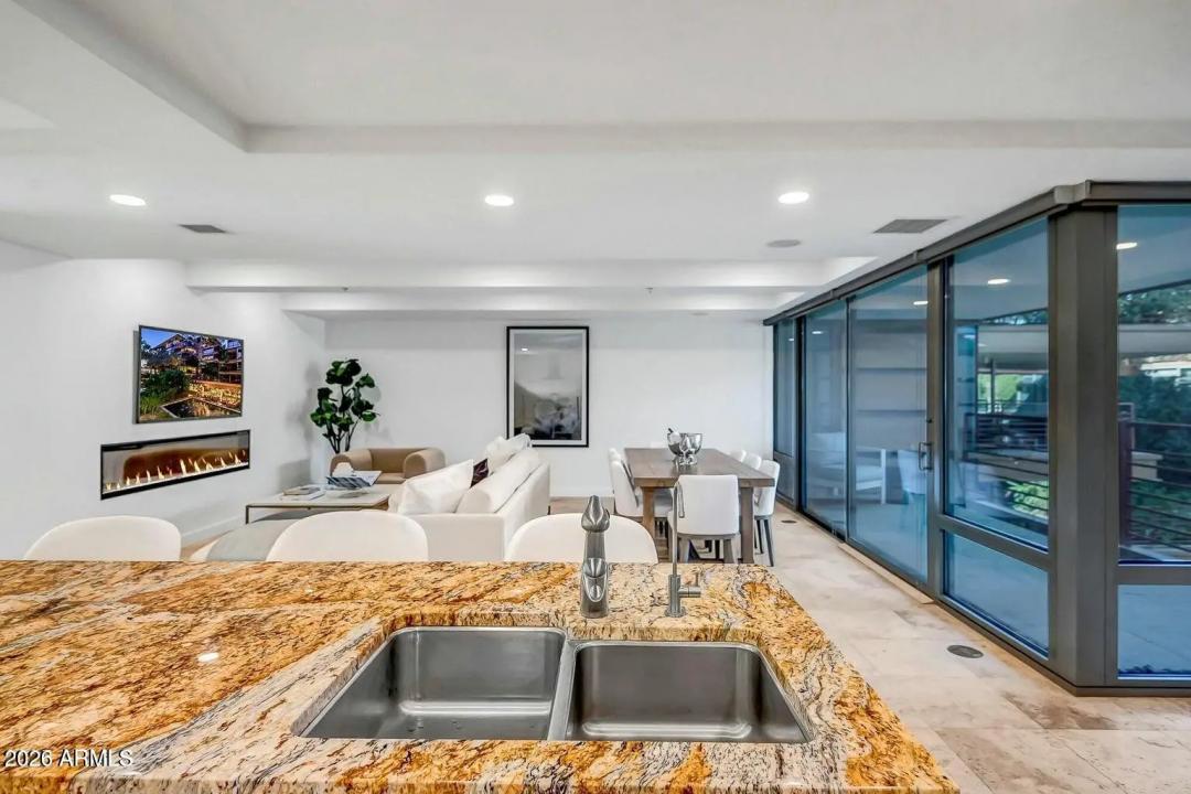 Real Estate Picture 3