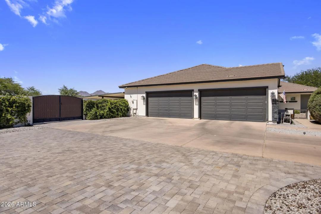 Real Estate Picture 34