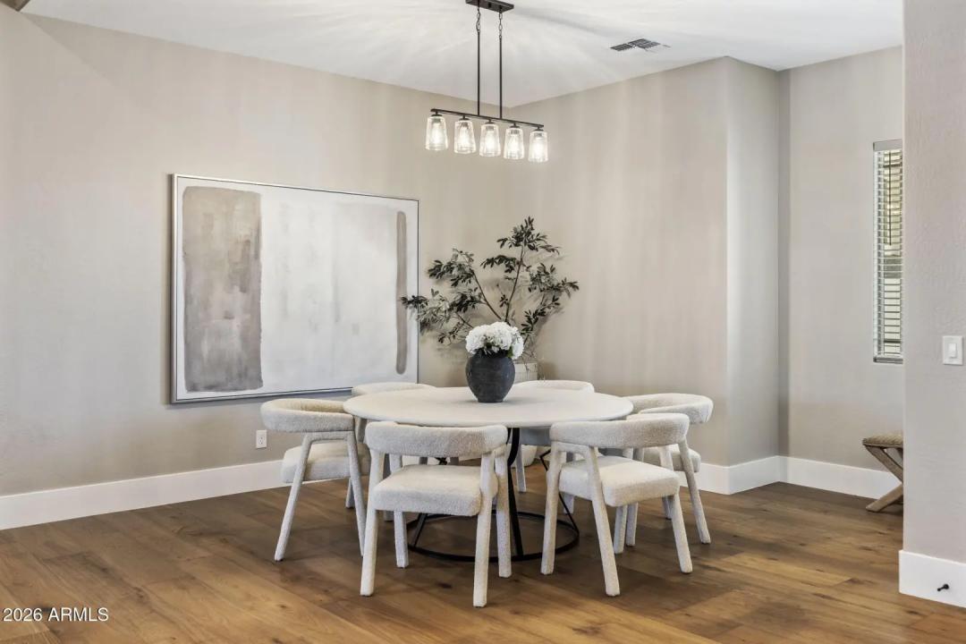 Real Estate Picture 19