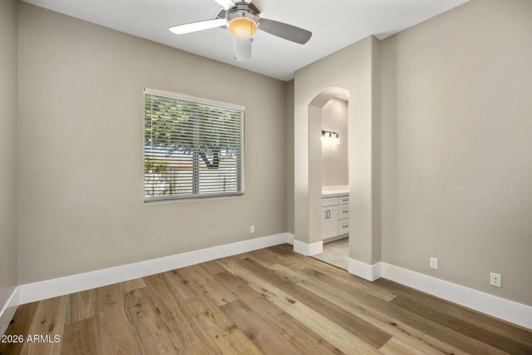 Real Estate Picture 30