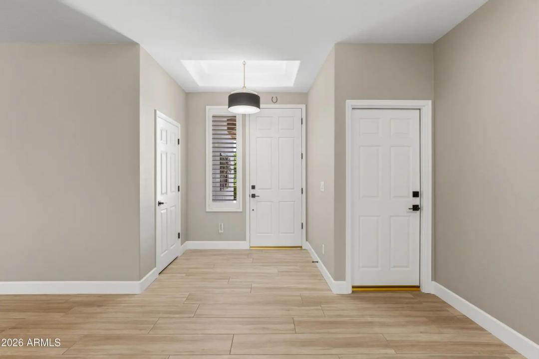 Real Estate Picture 7