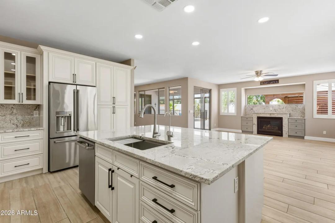 Real Estate Picture 15