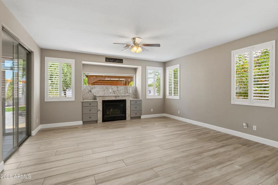Real Estate Picture 17