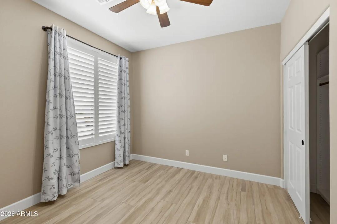 Real Estate Picture 25