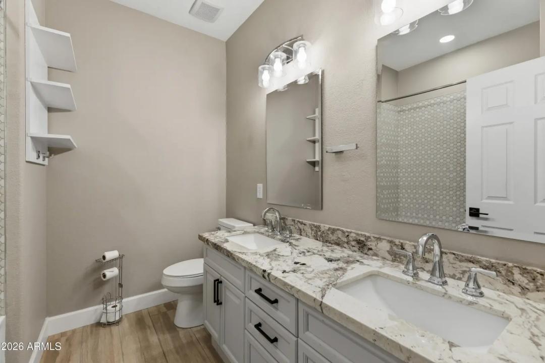 Real Estate Picture 26