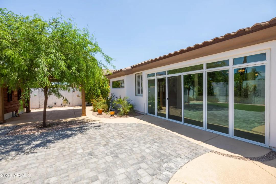 Real Estate Picture 36