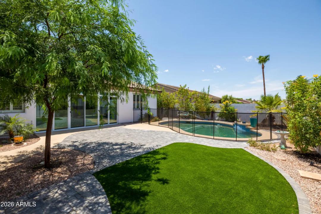 Real Estate Picture 38