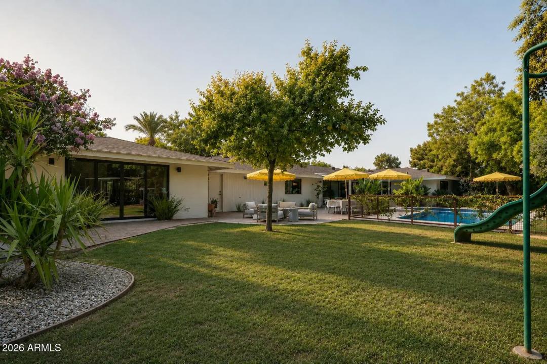 Real Estate Picture 26