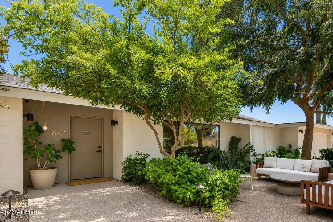 Real Estate Picture 2
