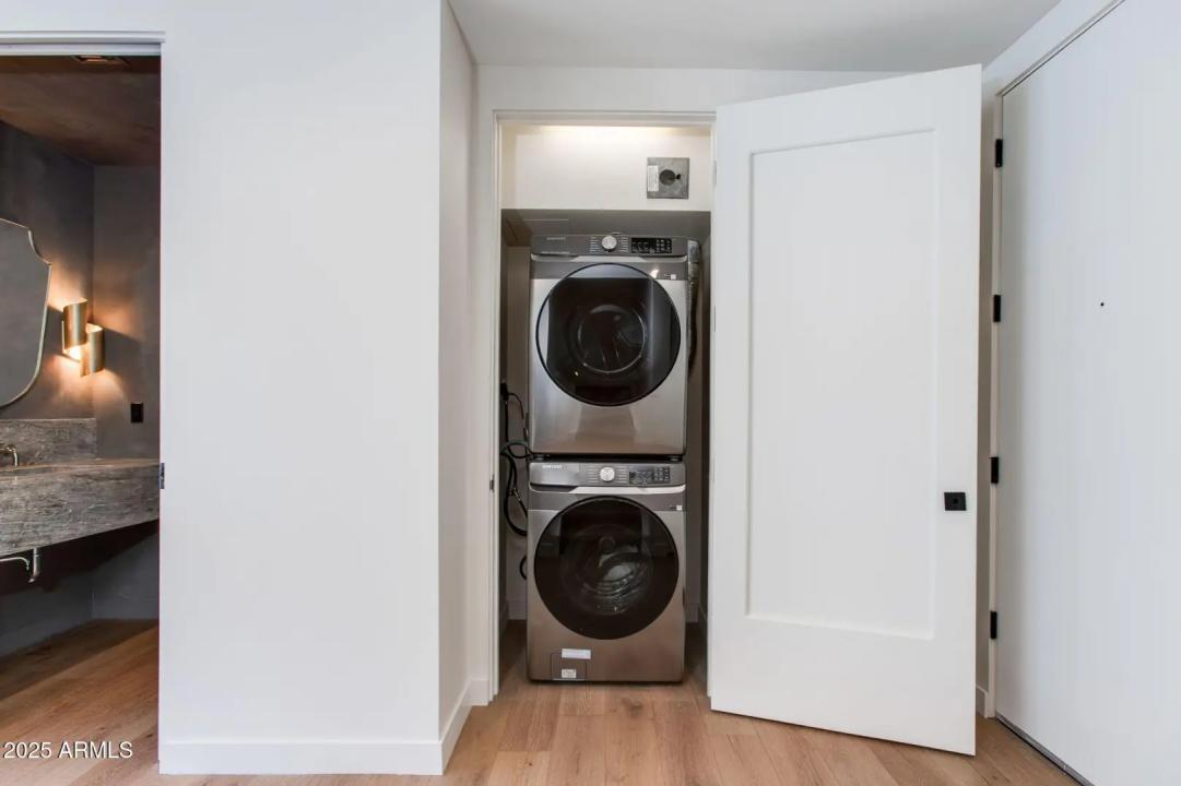 Real Estate Picture 8