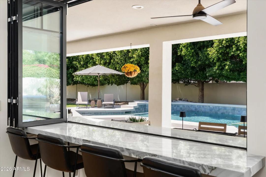 Real Estate Picture 12