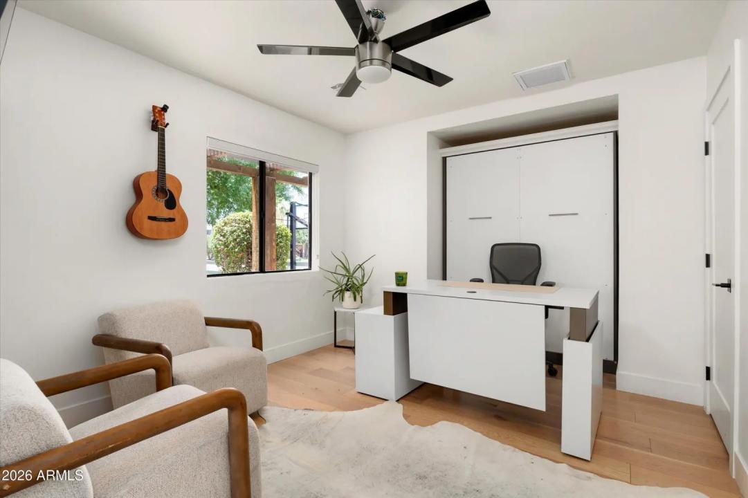 Real Estate Picture 26