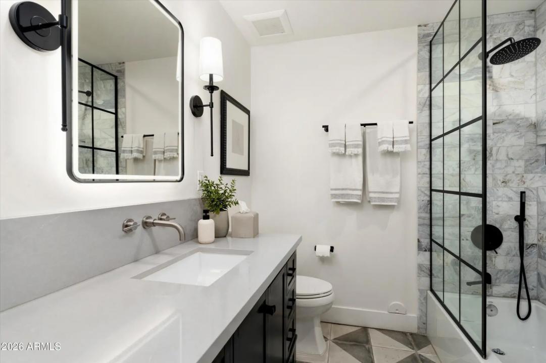 Real Estate Picture 27