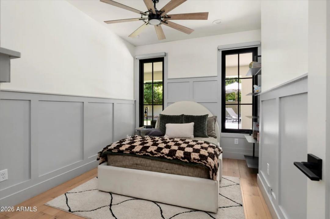 Real Estate Picture 32