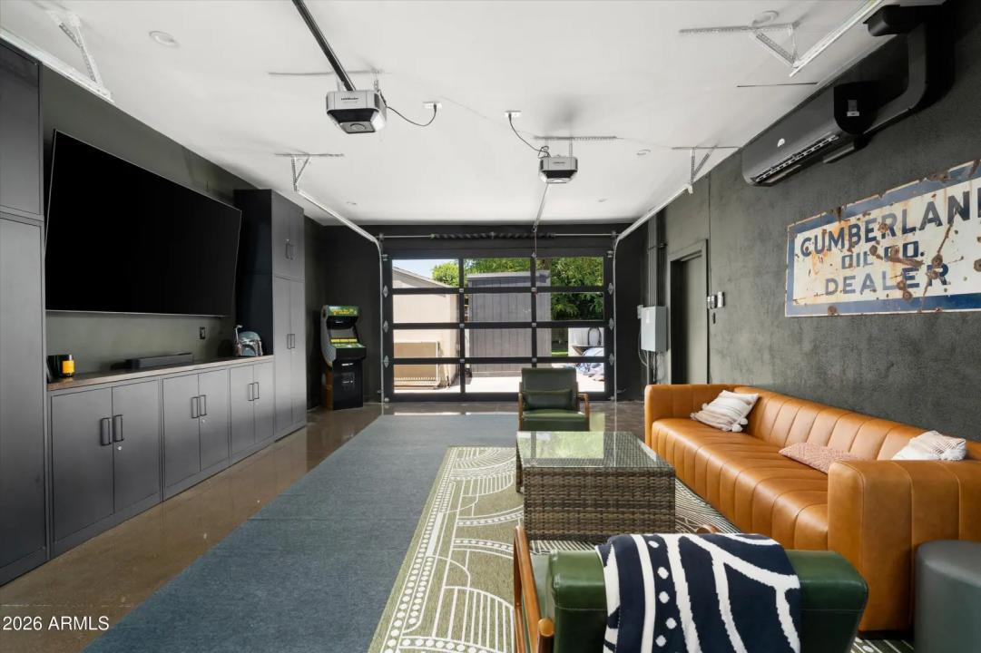 Real Estate Picture 35