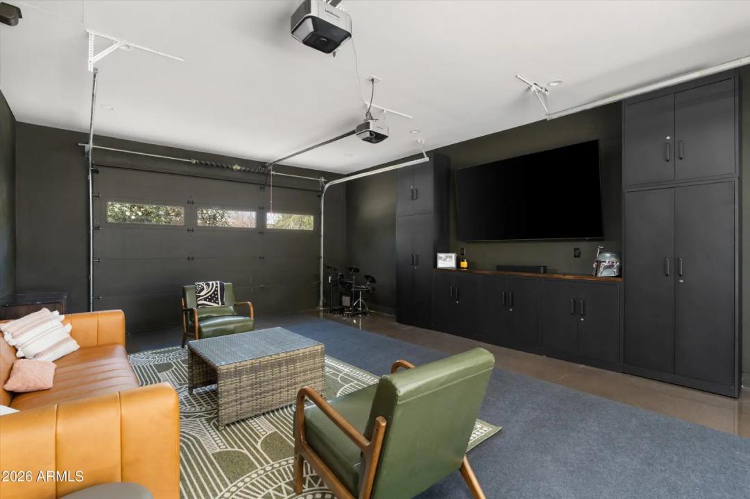 Real Estate Picture 36