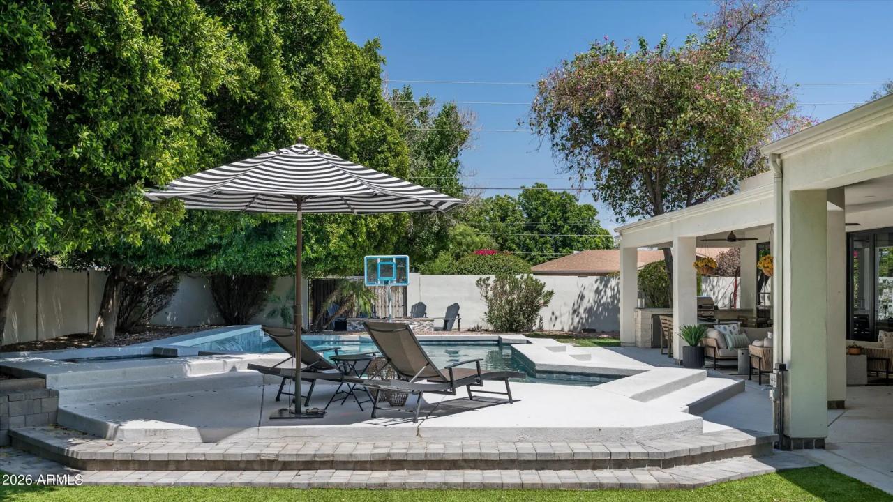 Real Estate Picture 40