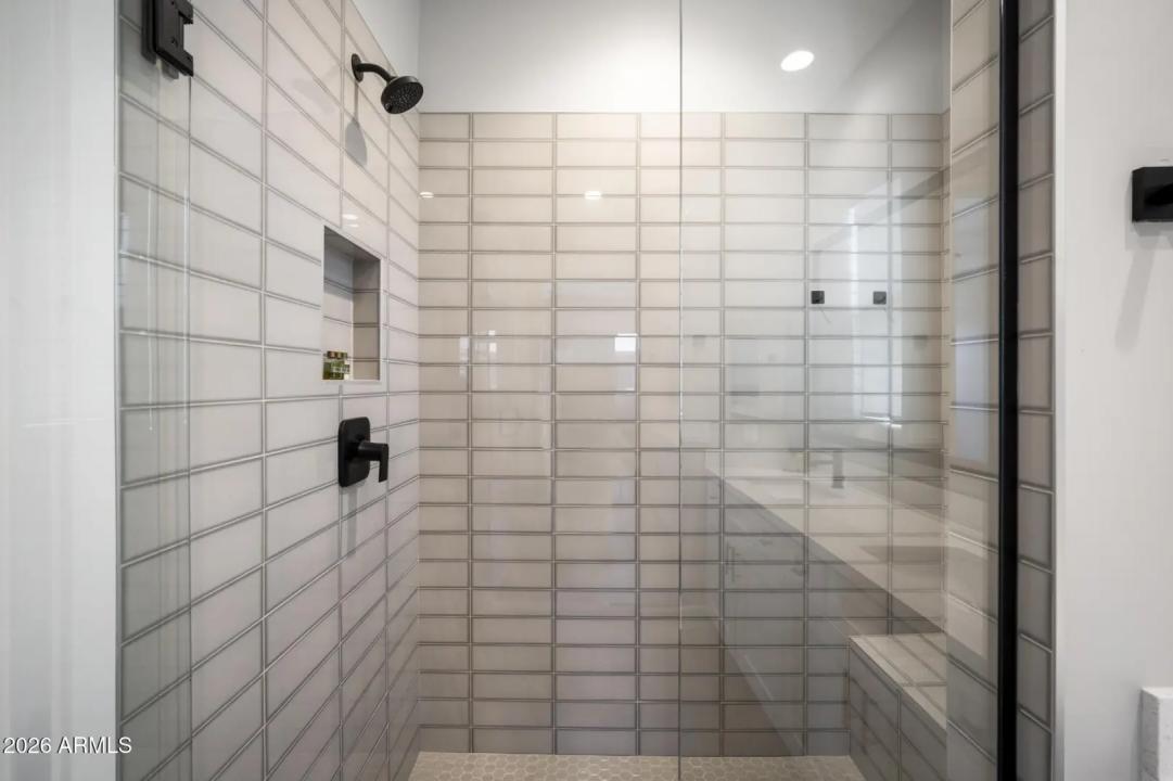 Real Estate Picture 31