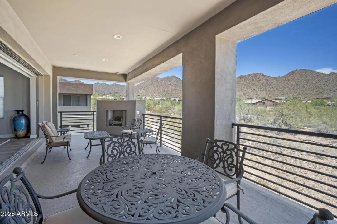 Real Estate Picture 5