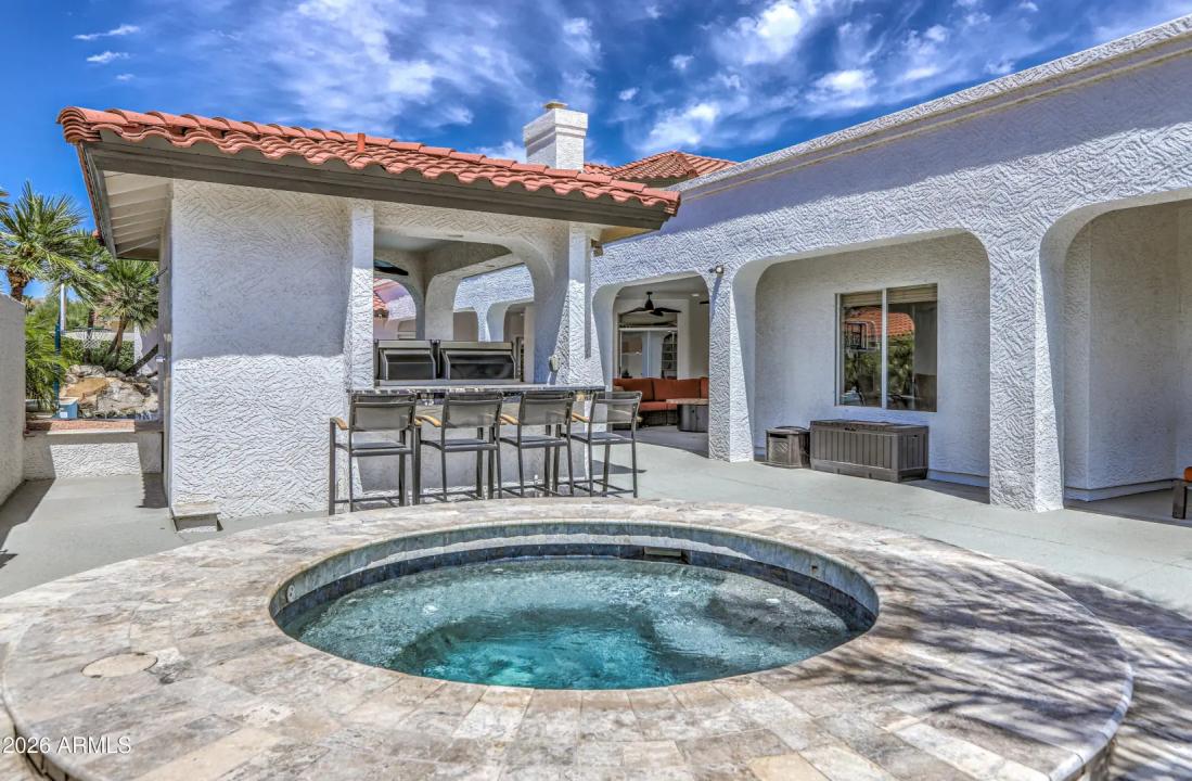 Real Estate Picture 50