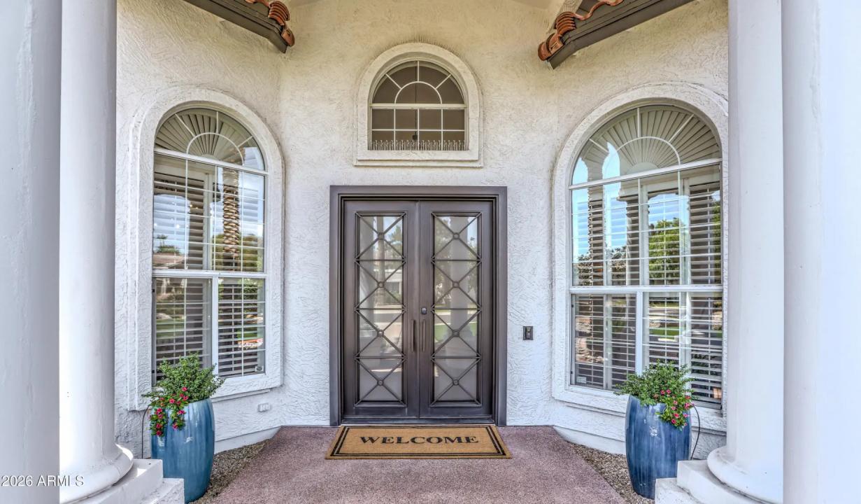 Real Estate Picture 9