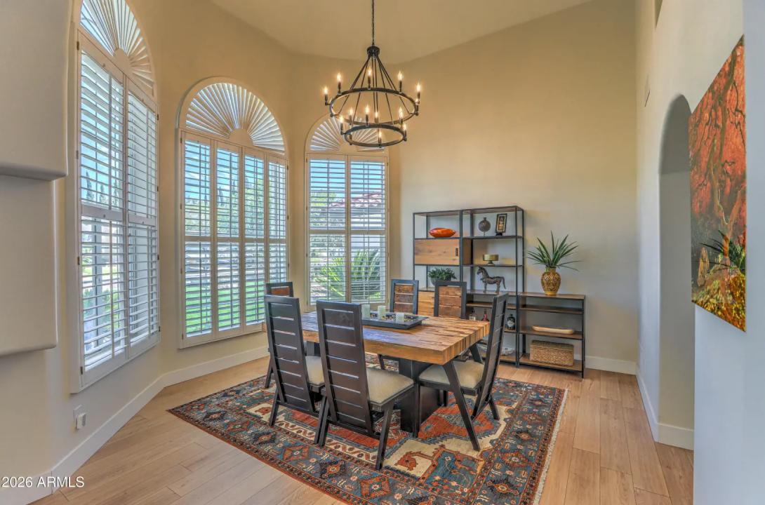 Real Estate Picture 15