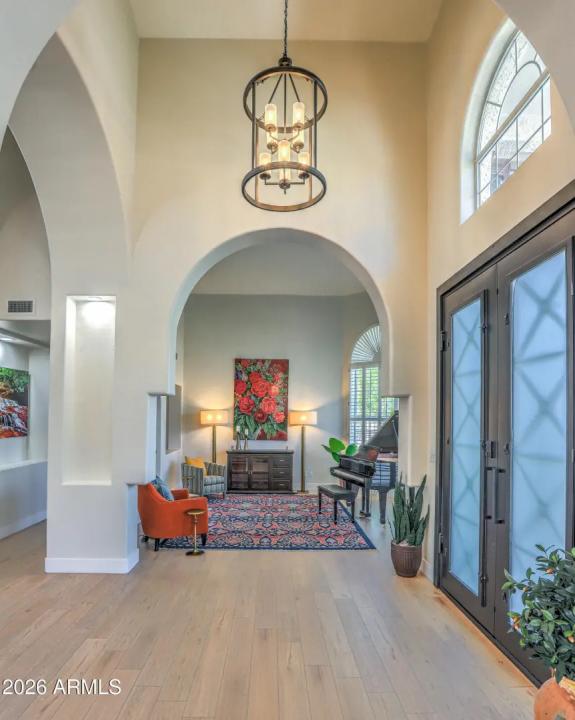 Real Estate Picture 14