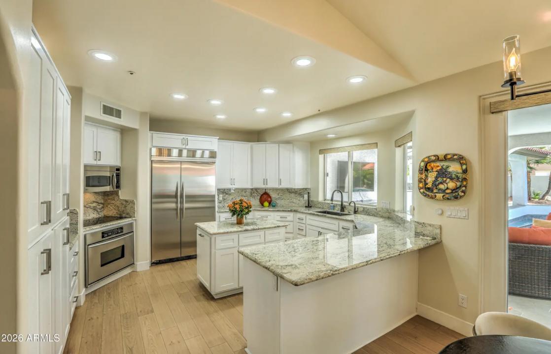 Real Estate Picture 27