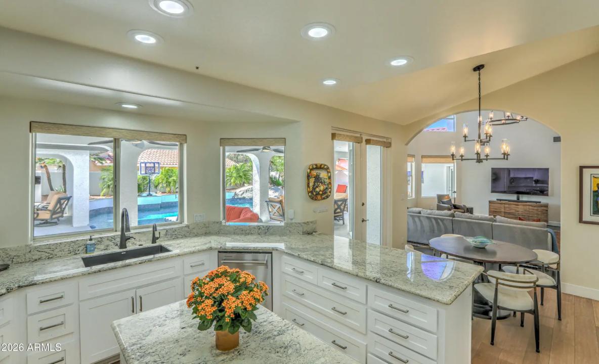 Real Estate Picture 29