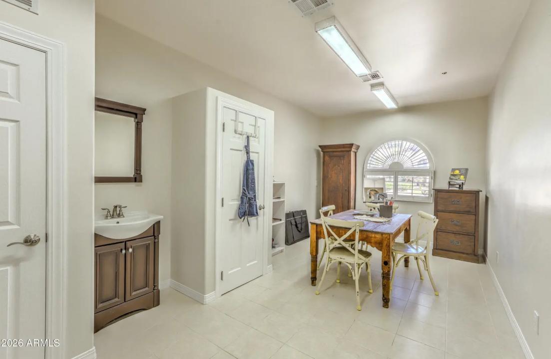 Real Estate Picture 45