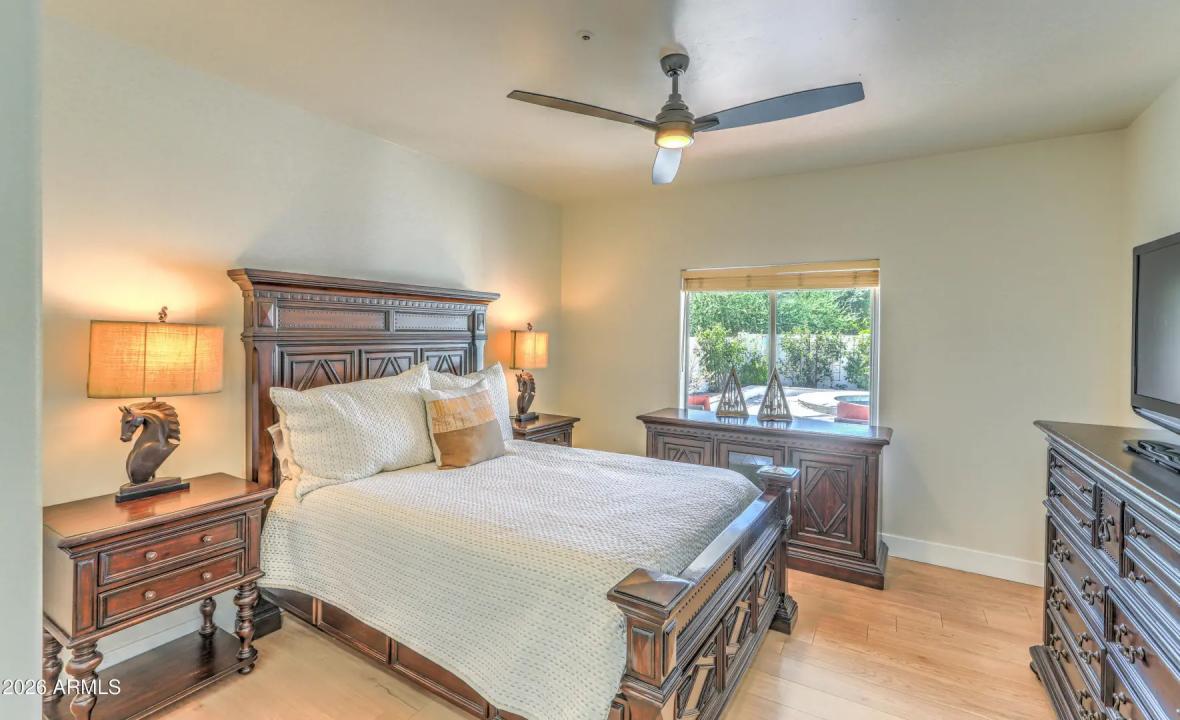 Real Estate Picture 39
