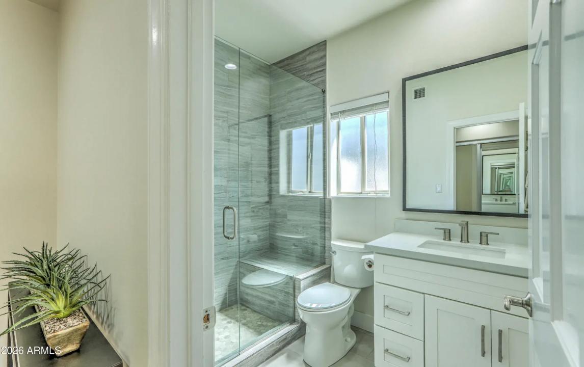 Real Estate Picture 40