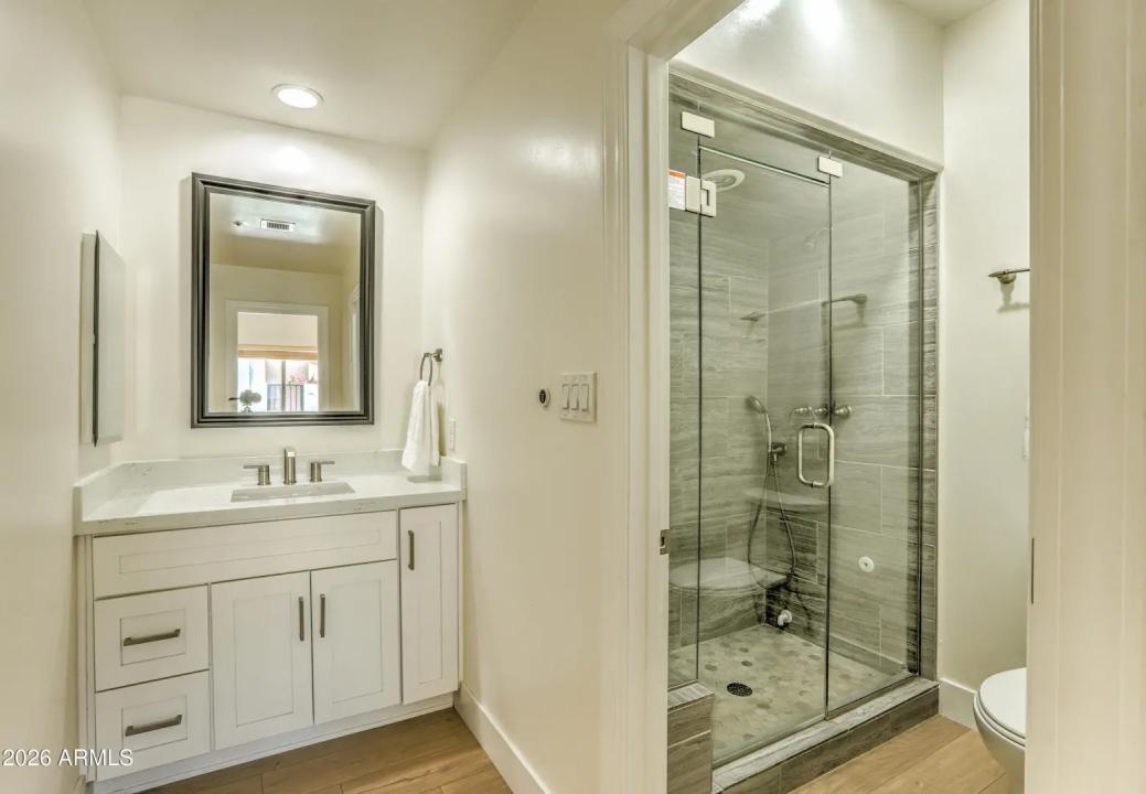 Real Estate Picture 42