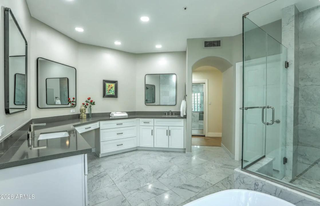 Real Estate Picture 36