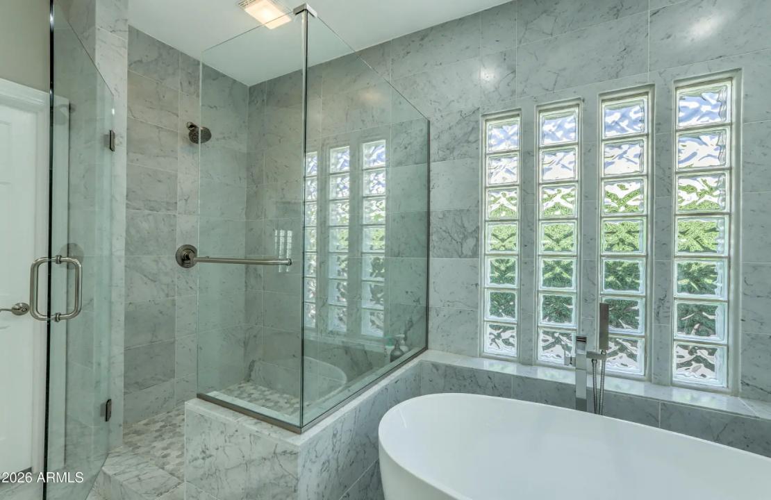 Real Estate Picture 38